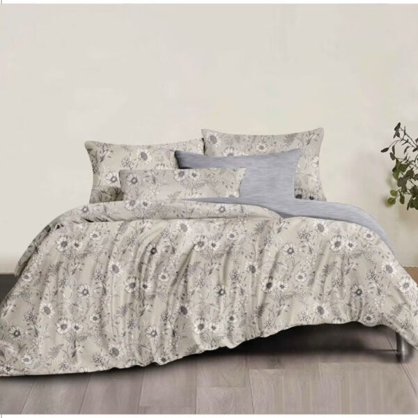 Small Floral Light Pattern 6Pcs Comforter Set
