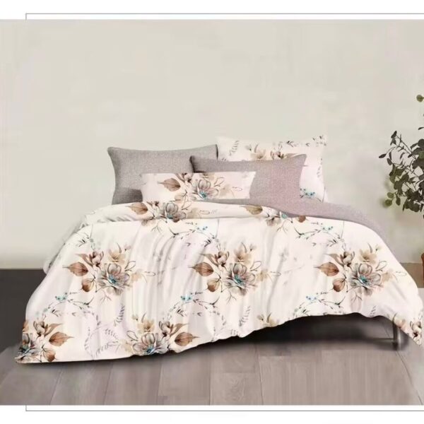 Off-White Floral Pattern 6Pcs Comforter Set