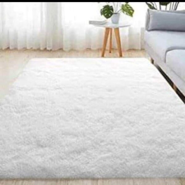 Luxury Faux Fur Carpet – White (170×210 cm)